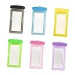 Descubre la mejor funda para móvil resistente al agua: ¡Imprescindible para tus aventuras de viaje!